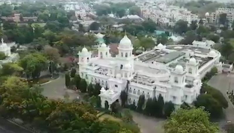 Ap government decides to permit to people to go hometown from hyderabad