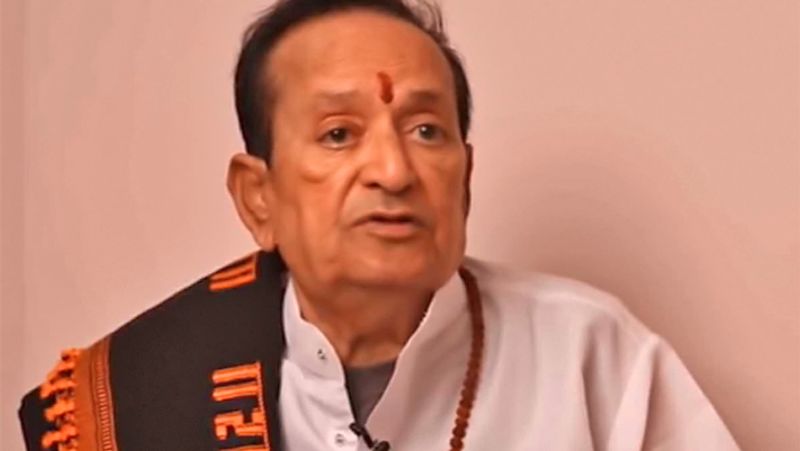 अरविंद ने 'देश रे जोया दादा' 'परदेस जोया', 'ढोली', 'मणियारो', 'संतु रंगीली' जैसी गुजराती फिल्मों में काम किया। अरविंद के गुजराती सिनेमा में किए गए काम और हिंदी सिनेमा के योगदान को देखते हुए ही रामानंद सागर ने उन्हें रामायण में रावण के किरदार के लिए चुना था।