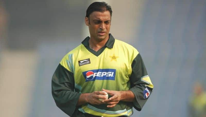 shoaib akhtar speaks about dhoni retirement