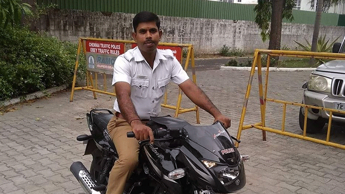 traffic police Sudden heart attack traffic police Sudden heart attack