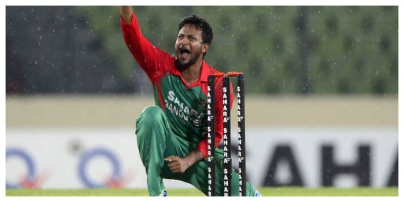 স্ত্রী সন্তানসম্ভাবা হওয়ায় বর্তমানে দেশে নেই শাকিব আল হাসান। দেশে না থাকলেও সাহায্যের হাত বাড়িয়ে দিয়েছেন তিনি। করোনার বিস্তার রোধ করতে খুলে ফেলেছেন শাকিব আল হাসান ফাউন্ডেশন। যে ফাউন্ডেশন অর্থসংগ্রহ করে ইতিমধ্যে করোনা পরীক্ষার কিট তুলে দিয়েছে বিভিন্ন হাসপাতালের হাতে।