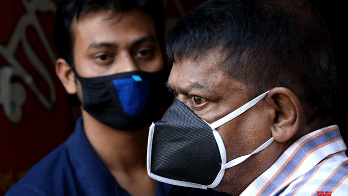 used mask came to sale in Mumbai markets - police arrest cheaters used mask came to sale in Mumbai markets - police arrest cheaters