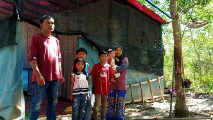 Landlord evicted the tenant from home in Corona crisis, now family is living with 4 children like this MJA Landlord evicted the tenant from home in Corona crisis, now family is living with 4 children like this MJA