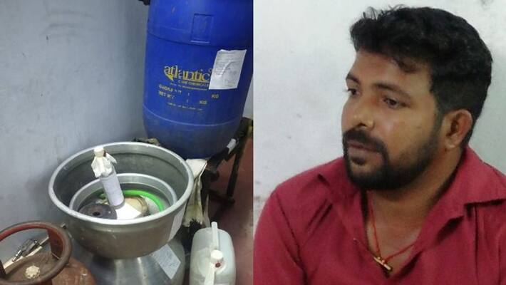 The Excise team seizes the young man with a five-liter alcohol The Excise team seizes the young man with a five-liter alcohol