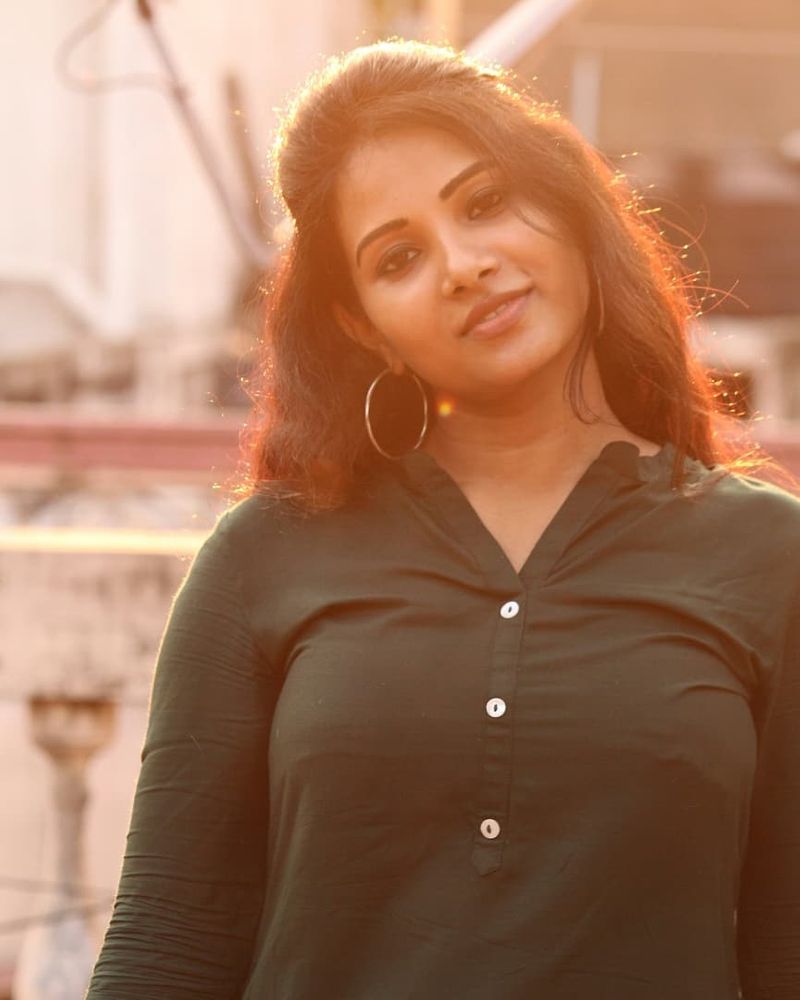 Dhivyaduraisamy
