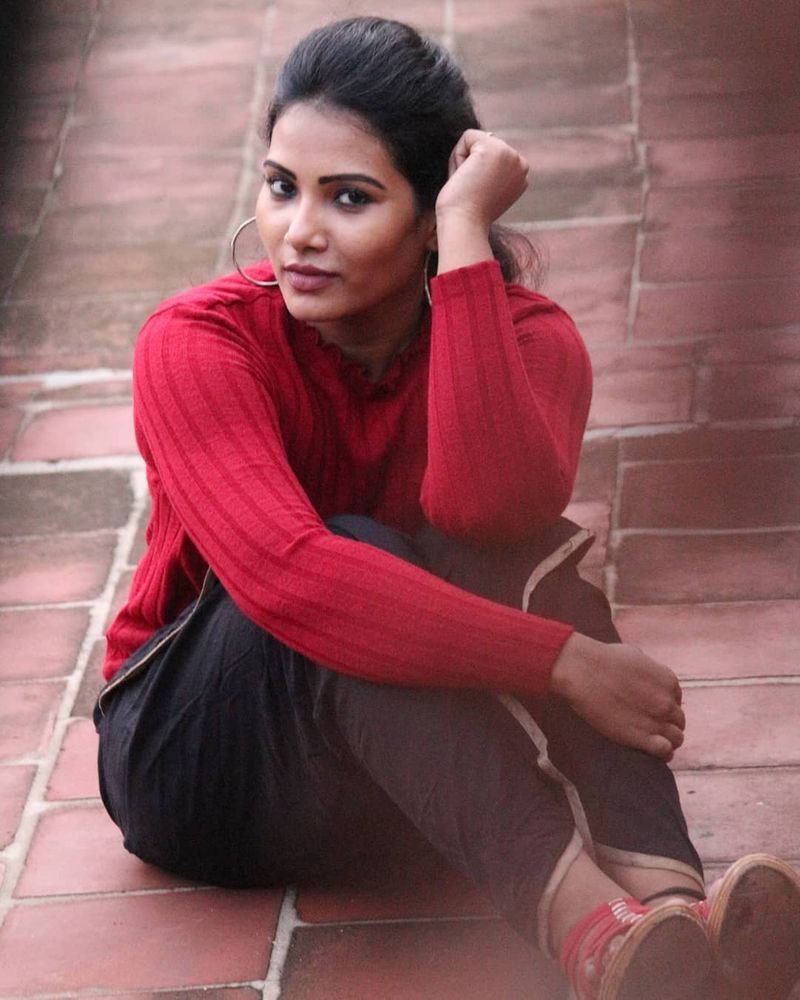 Dhivyaduraisamy