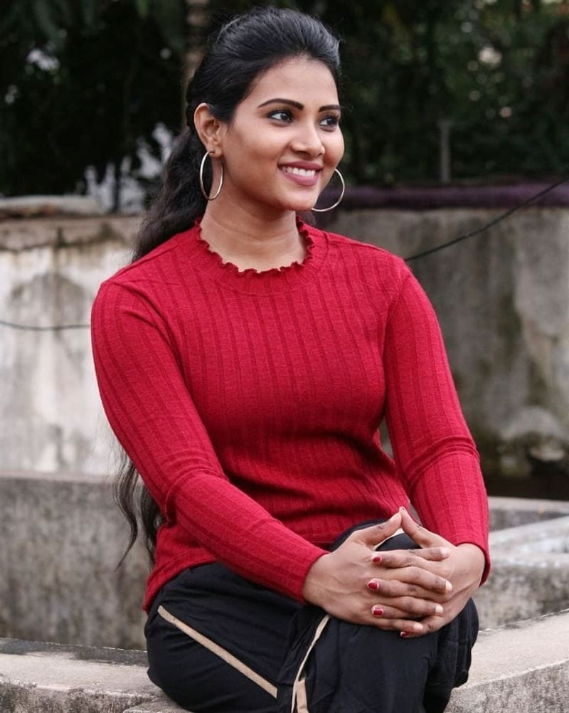 Dhivyaduraisamy