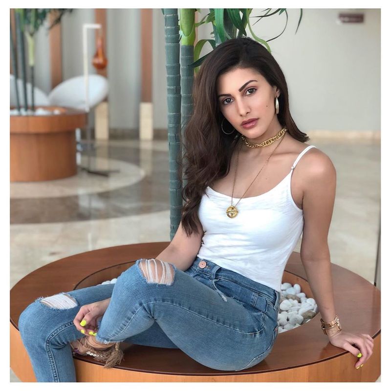 Amyra dastur
