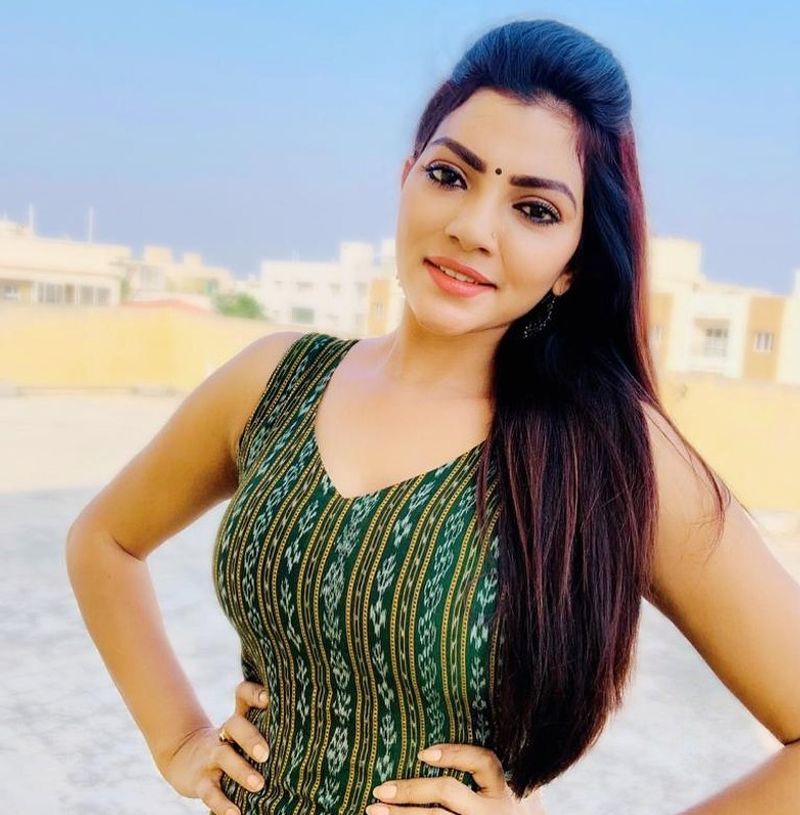 Lahari shari