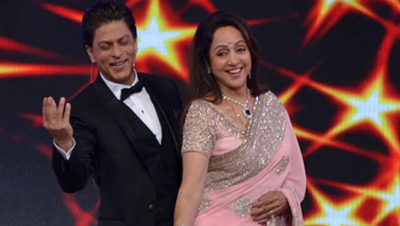 After shooting, when Khan returned to the make-up room, he saw Gauri, who was dressed in her wedding attire, sleeping on a chair and the whole room was full of mosquitoes biting his newly married woman. Those were day of struggle for Shah Rukh Khan. He kept quiet and didn't speak about this to anyone.