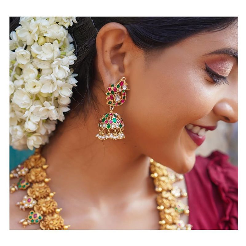 Nivedithaa