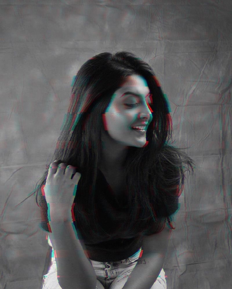 Nivedithaa