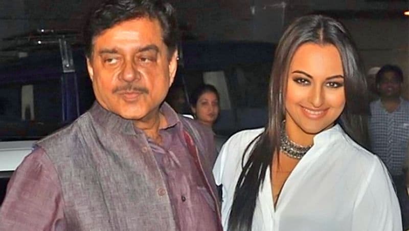 मुकेश खन्ना ने कहा था कि सोनाक्षी जैसे लोगों को देश की पौराणिक कथाओं के बारे में कोई जानकारी नहीं है।