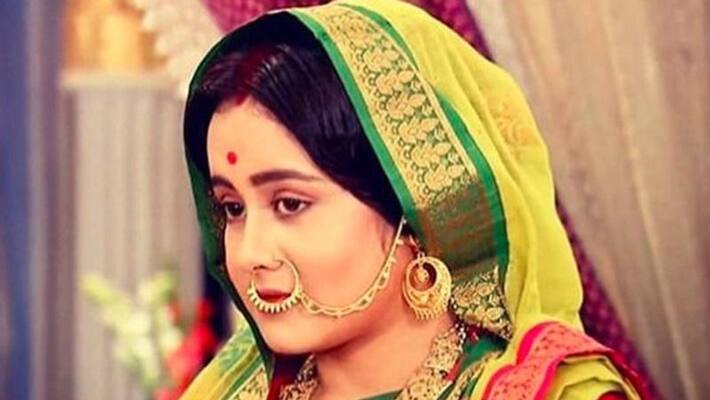 Karunamoyee Rani Rashmoni actress Somashri Bhattacharyya in a wedding avatar ADB Karunamoyee Rani Rashmoni actress Somashri Bhattacharyya in a wedding avatar ADB