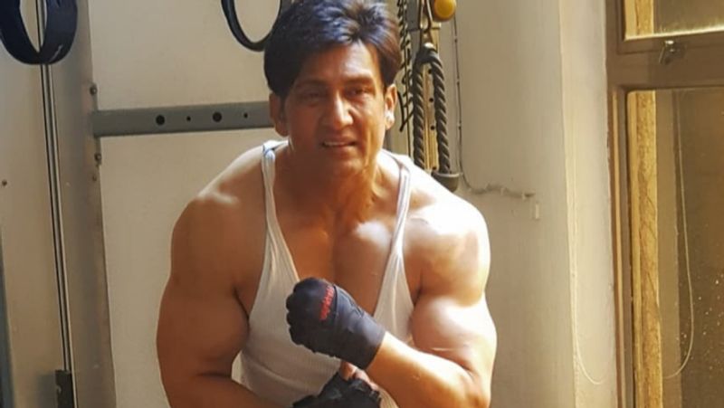शेखर ने बताया कि जब उनका ट्रांस्फॉर्मेशन हुआ तो शाहरुख खान और ऋतिक रोशन ने उन्हें फोन करके उनकी तारीफ की। उन्होंने कहा कि मुझे इस बात की बहुत खुशी है कि मैंने बहुत से लोगों को प्रेरित किया और लोगों ने मुझे भी प्रेरित किया।