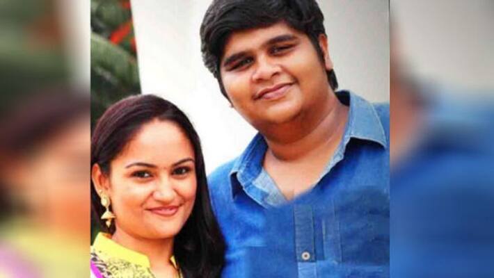 karthisuburaj wife acting iraivi movie for kamalini friend character karthisuburaj wife acting iraivi movie for kamalini friend character