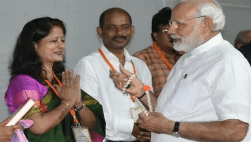 जब वाराणसी दौरे पर आए प्रधानमंत्री नरेंद्र मोदी को डॉक्टर शिप्रा के बारे में पता चला तो वो काफी प्रभावित हुए थे । पीएम ने बाद में मंच से अपने संबोधन में देश के सभी डॉक्टरों से आह्वान किया था कि वे हर महीने की नौ तारीख को जन्म लेने वाली बच्चियों के लिये कोई फीस ना लें।