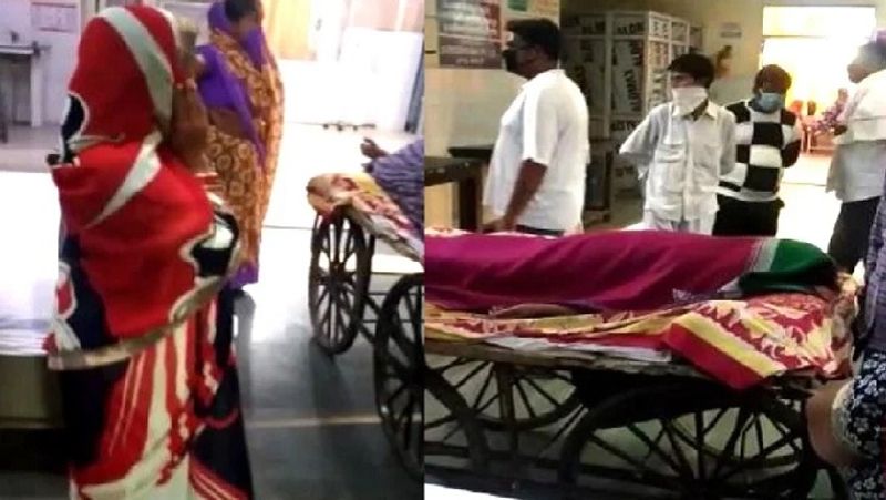 परिजन ठेला लेकर सीधे अस्पताल के इमरजेंसी वार्ड में पहुंच गए। लेकिन तब तक बहुत देर हो चुकी थी। गुड्डी की सांसें थम गई थीं। चिकित्सक ने जांच के बाद गुड्डी देवी को मृत घोषित कर दिया।