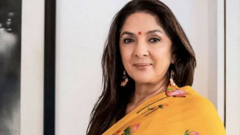 মাসাবার বিবাহবিচ্ছেদের সময়ও তিনি মেয়েকে যথেষ্ট সাহস জুগিয়েছিলেন। প্রথমদিকে হতাশা ভুগলেও মেয়েকে সমর্থন করে গিয়েছেন।