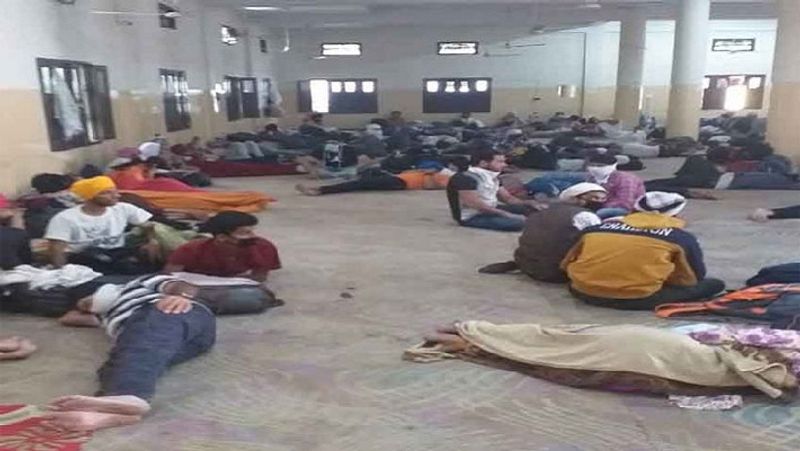 मुख्यमंत्री ने कोर टीम के साथ बैठक में लॉकडाउन 30 अप्रैल तक बढ़ाने पर मंथन किया। सीएम ने कहा है कि मेडिकल इमरजेंसी, पेयजल, किसानों को न्यूनतम समर्थन मूल्य, शिक्षा जैसे जरूरी सेवाओं के लिए कमेटियां बनेंगी।