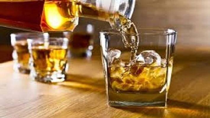 youth arrested for illegal liquor sale in thiruvananthapuram youth arrested for illegal liquor sale in thiruvananthapuram
