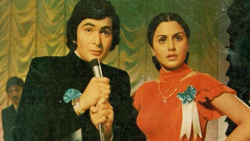তাদের এই সম্পর্কও কিছুদিনের মধ্যে নজর কেড়েছিল নেটিজেনদের। কিন্তু নিজেদের সম্পর্কটাকে 'বন্ধুত্ব' বলে দাবি করেছেন এই যুগল।