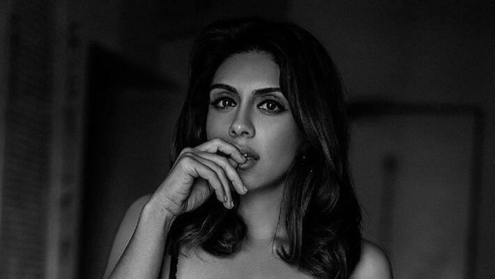 Actress Zoa Morani Discharged From Hospital After COVID-19 Treatment Actress Zoa Morani Discharged From Hospital After COVID-19 Treatment