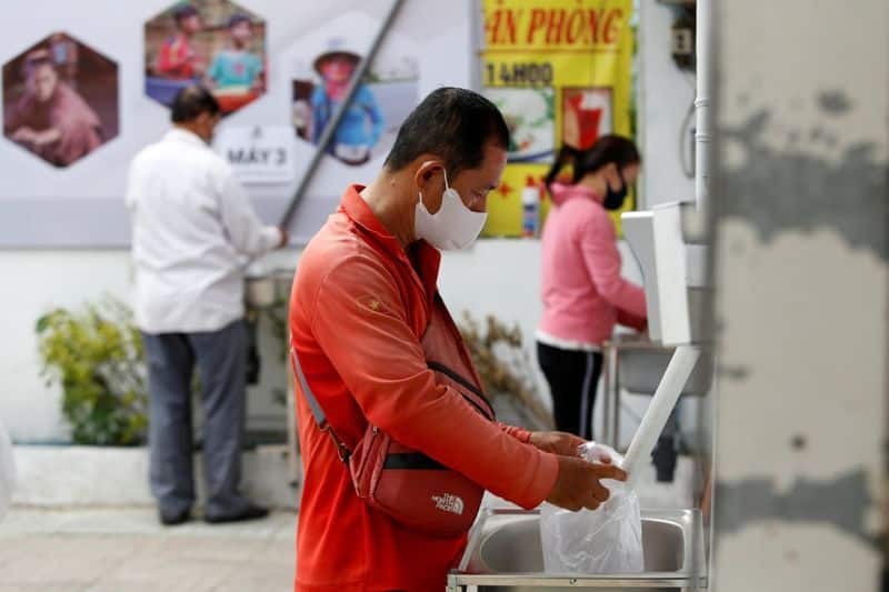 reserve bank of india assures liquidity of money through banks and atms amid covid 19 pandemic