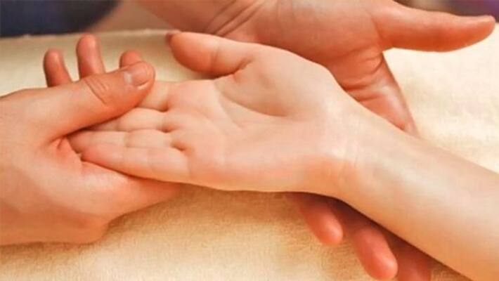 Know the signs in palm which indicates you to be lucky KPI Know the signs in palm which indicates you to be lucky KPI
