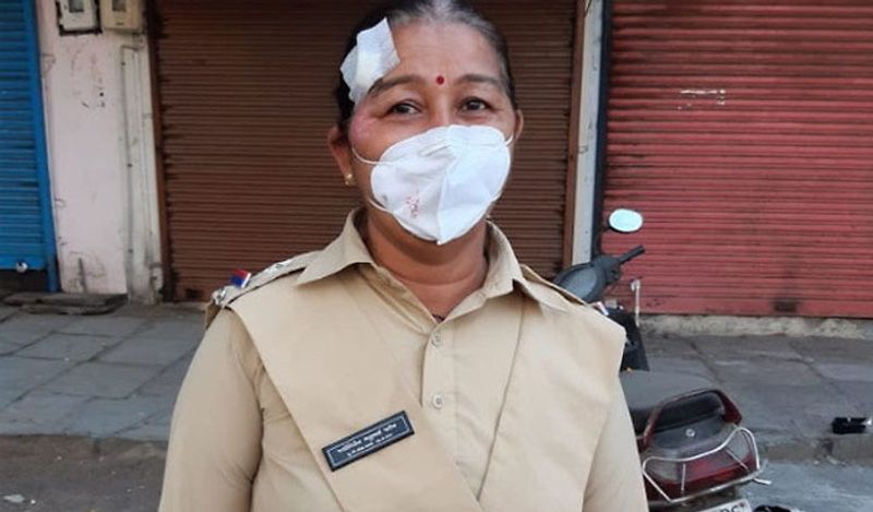 ज्योतिबेन ने कहा कि ऐसे समय में अगर वे ड्यूटी नहीं करेंगी, तो उनका क्या फायदा? ज्योतिबेन की पुलिस कमिश्नर संदीप चौधरी ने प्रशंसा करते हुए कहा कि देया को ऐसी ही सशक्त महिलाओं की जरूरत है।