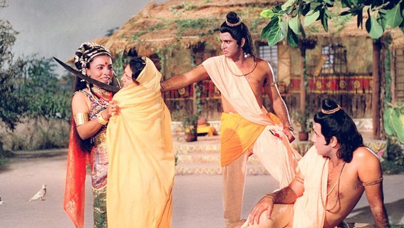 अरविंद ने कहा था- जब मैं स्क्रिप्ट वापस देकर जाने लगा तो रामानंद सागर ने रोककर बोला कि उन्हें अपना लंकेश मिल गया। उनकी इस बात को सुनकर मैं हैरान हो गया था। ऐसा इसलिए क्योंकि मैंने कोई डायलॉग ही नहीं पढ़ा था।? 