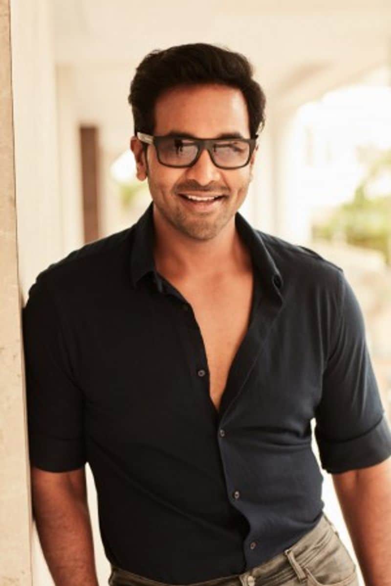 13 years of Dhee : Interesting conversation between manchu vishnu and Genelia