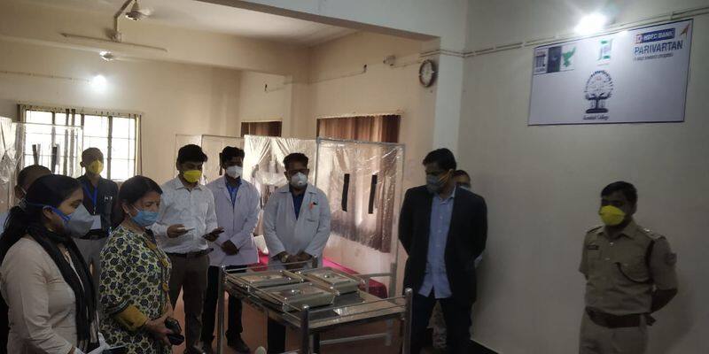 Coronavirus Robots deliver food medicine COVID-19 patients Jharkhand