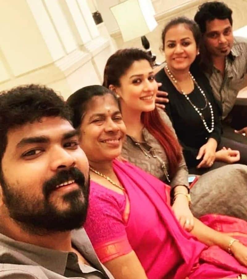 Lady Super Star Nayanthara Selfie With Mother In Law Photo Going Viral