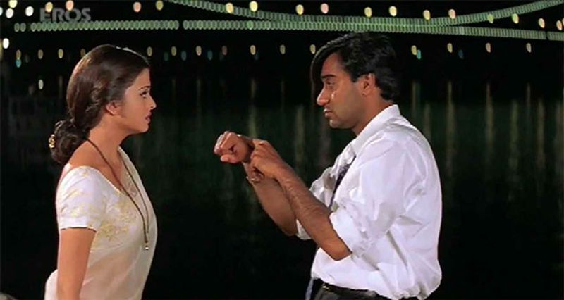 Salman Khan wanted Nandini to leave her husband (Ajay) and reunite with lover (Salman), "Nandini should have left her husband and gone with the guy she loved. Her husband was like God to her for what he did. If I had made Hum Dil Chuke Sanam, I would have let her go with the guy she loved,” added Salman Khan.
