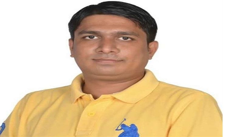 राज्य सरकारों से इसकी अनुमति मांगी परंतु अभी तक नहीं मिली है। वीडियो पोस्ट में इसी तरह की कई बातें विनय ने साझा की हैं। विनय के इस वीडियो को 15 हजार से ज्यादा बार शेयर किया जा चुका है।
