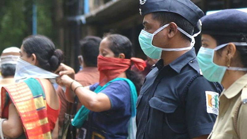 शराब, गुटखा पर रोक
नई गाइडलाइन के मुताबिक, शराब, तंबाकू और गुटखा की बिर्की पर भी रोक लगा दी गई है। शादी या फिर अंतिम संस्कार के लिए डिस्ट्रिक्ट मजिस्ट्रेट का निर्देश मानना होगा। 