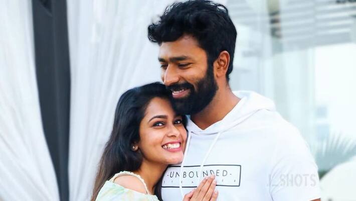 VJ Keerthi Shanthanu sister photos going viral VJ Keerthi Shanthanu sister photos going viral