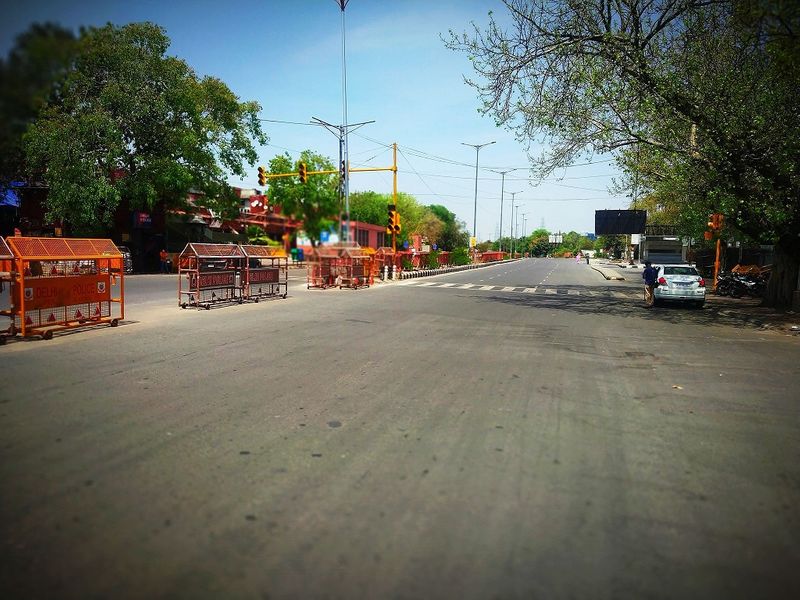 महाराष्ट्र की हालत सबसे ज्यादा खराब है। यहां 2916 मामले सामने आए हैं और 187 लोगों की जान गई है। (प्रतीकात्मक फोटो)