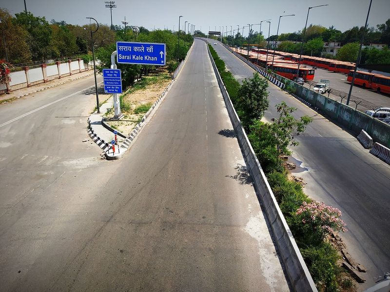 भारत में अब तक कोरोना के 12,561 केस सामने आए हैं। 426 लोगों की मौत हुई है। (प्रतीकात्मक फोटो)