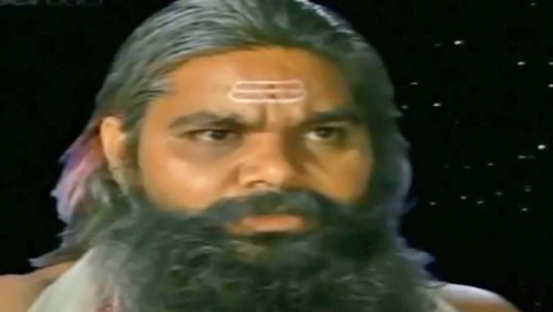 रामायण में सुषेण वैद्य का रोल निभाने के बाद रमेश चौरसिया इतने पॉपुलर हो गए थे कि लोग दूर-दूर से उनसे मिलने आया करते थे। यहां तक कि लोग उन्हें असल में वैद्य समझ कर इलाज कराने भी पहुंचने लगे थे। 
