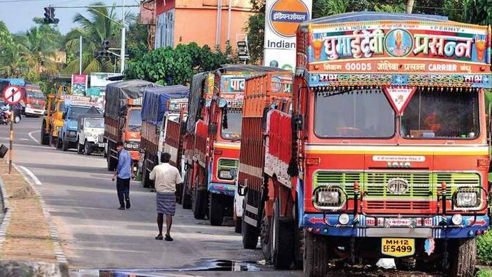 Interstate lorry to tender coconut market creates anxiety Interstate lorry to tender coconut market creates anxiety