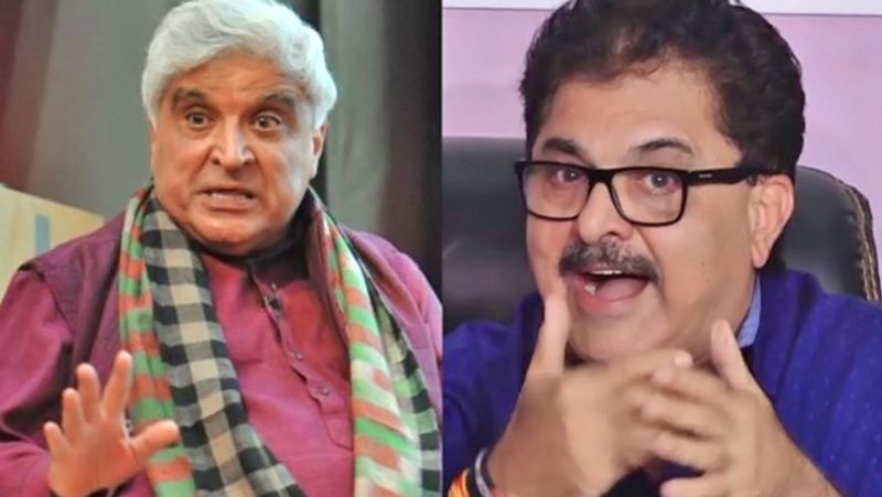 बता दें कि इससे पहले जावेद अख्तर उस वक्त सोशल मीडिया यूजर्स के निशाने पर आ गए थे, जब उन्होंने कोरोना के चलते मस्जिदें बंद करने के लिए फतवे का समर्थन किया था। 