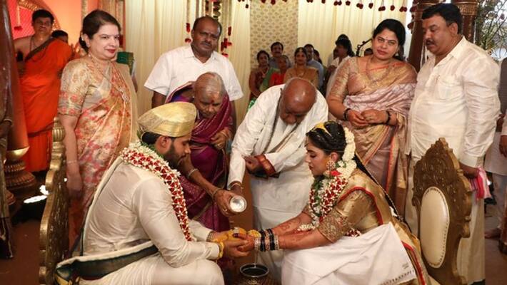 HD Kumaraswamy son married during lockdown kpn HD Kumaraswamy son married during lockdown kpn