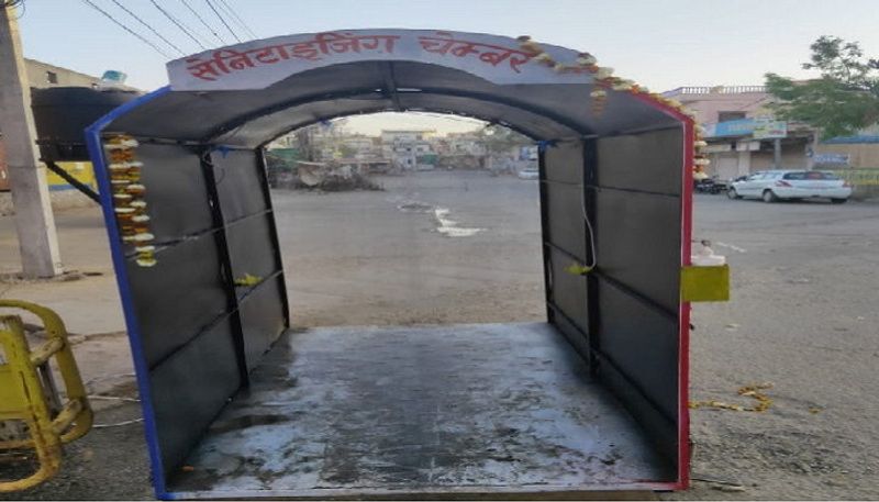 बारात में आए अन्य 5 लोग भी चेंबर से सेनेटाइज होकर बाहर निकले। इसके बाद सभी दिल्ली के लिए रवाना हो गए। 