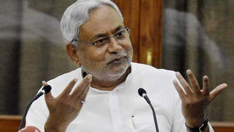 Nitish Kumar played big bet before elections, big blow to opponents