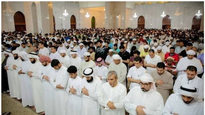 Muslims can perform Ramadan Taraweeh at home in UAE and Saudi Arabia Muslims can perform Ramadan Taraweeh at home in UAE and Saudi Arabia
