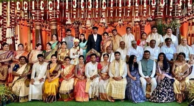 Nikil Kumarasamy - Revathy Marriage Photos
