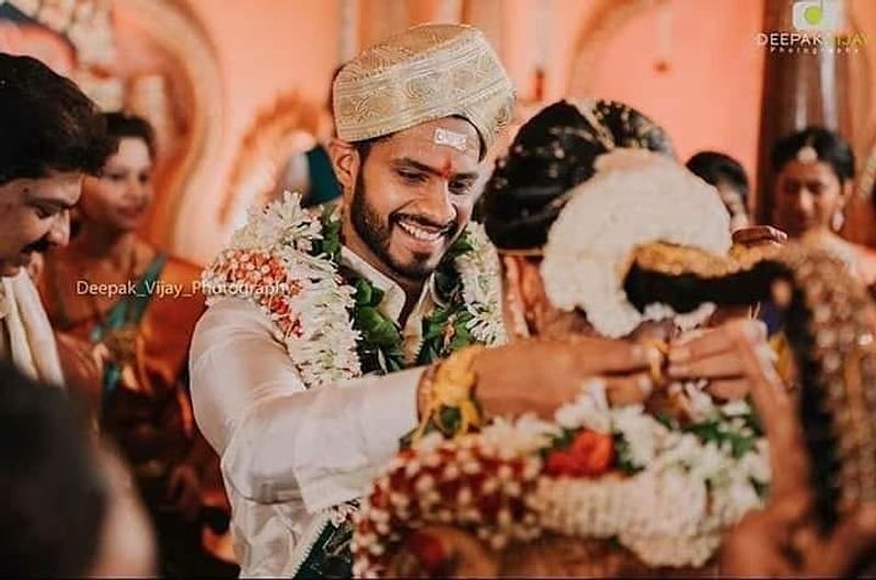 Nikil Kumarasamy - Revathy Marriage Photos