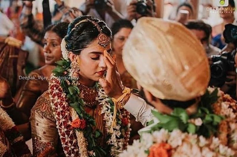 Nikil Kumarasamy - Revathy Marriage Photos